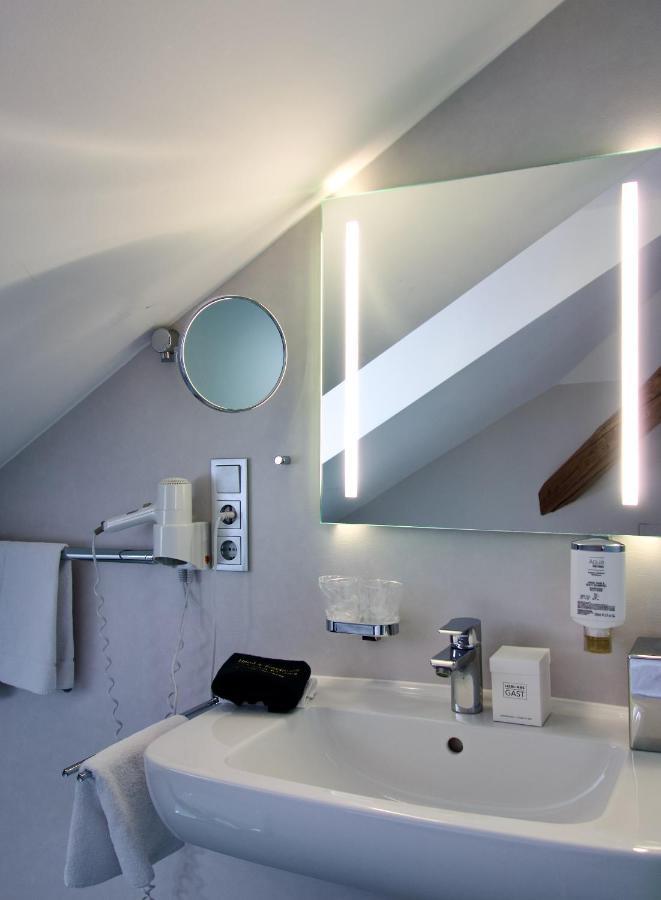 Small Single Room
