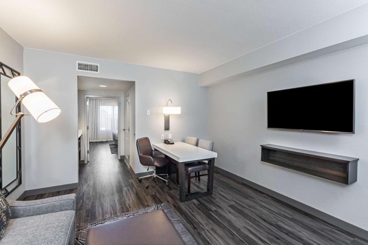 Two-Room King Suite Non-Smoking