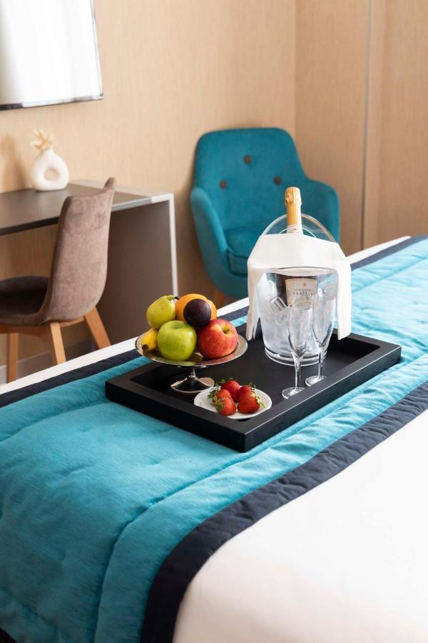 King Junior Suite with Balcony