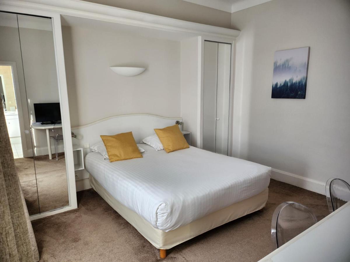 Classical Double Room