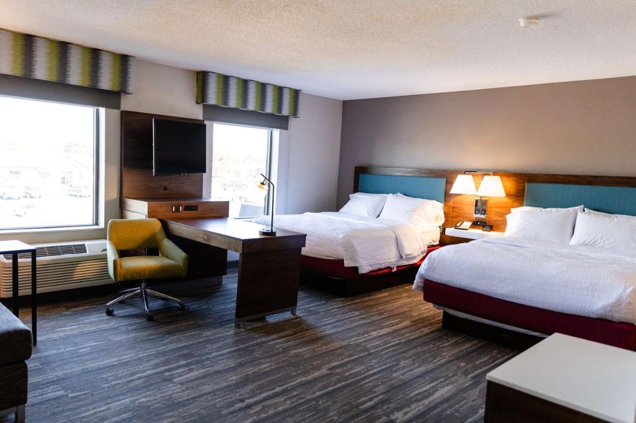 Studio Suite with Two Queen Beds and Kitchenette - Non-Smoking