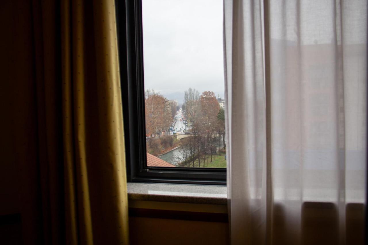 Two-Bedroom Family Apartment,1498682521:JPEG
