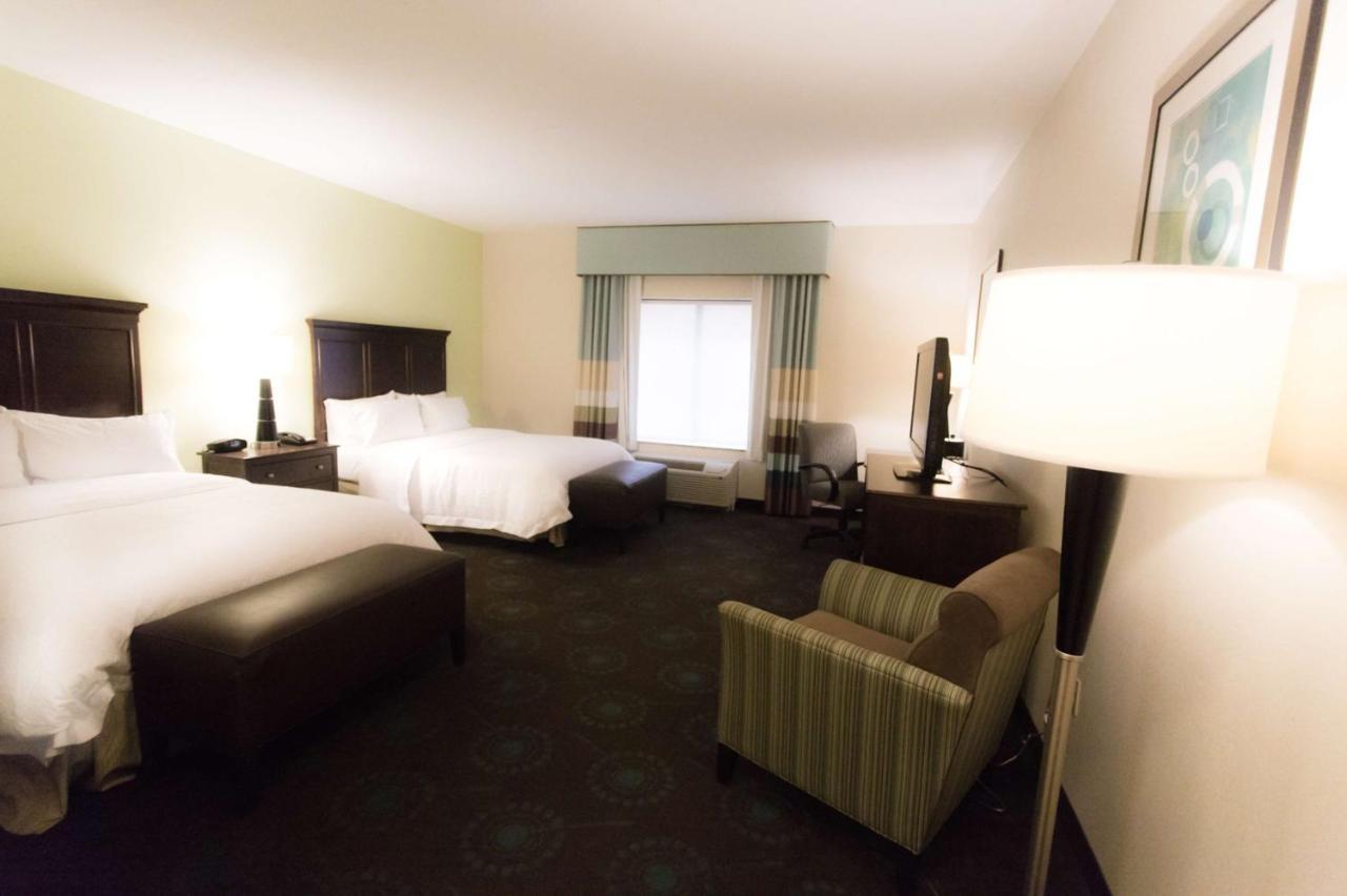 Room with Two Queen Beds - Non-Smoking