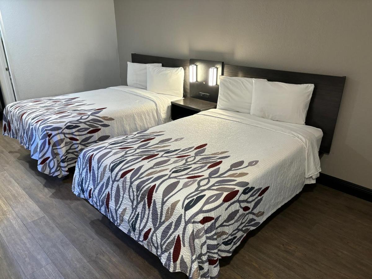 Deluxe Room Two Double Beds Non-Smoking