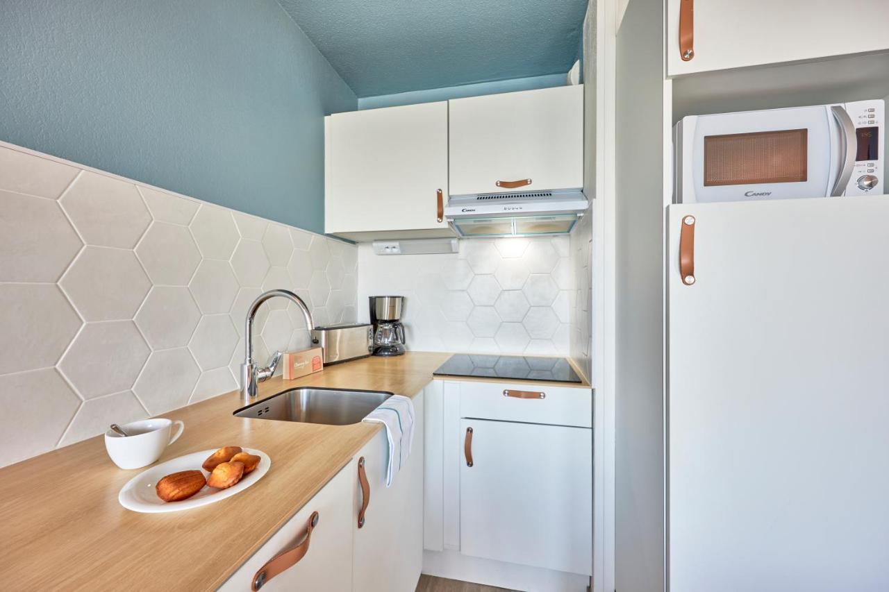 Superior Studio with Sleeping Alcove, Balcony and Sea View (4 People)