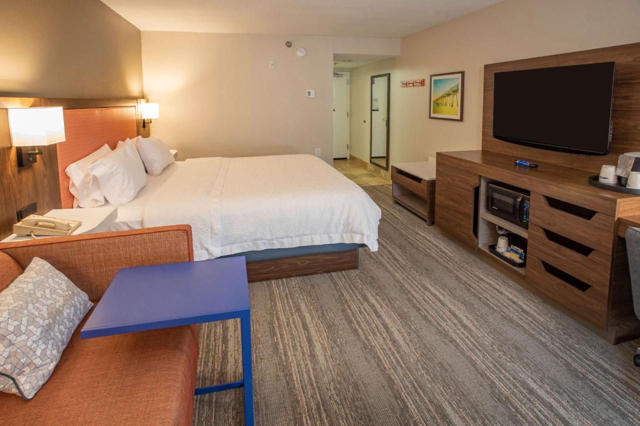King Room with Sofa Bed - Non-Smoking