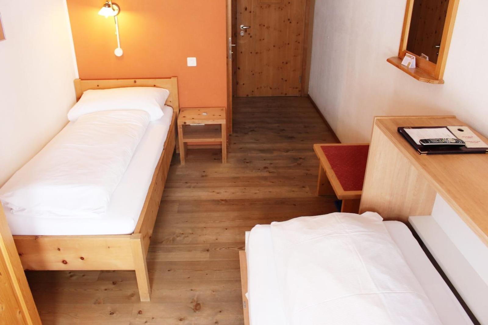 Twin Room Private Bathroom