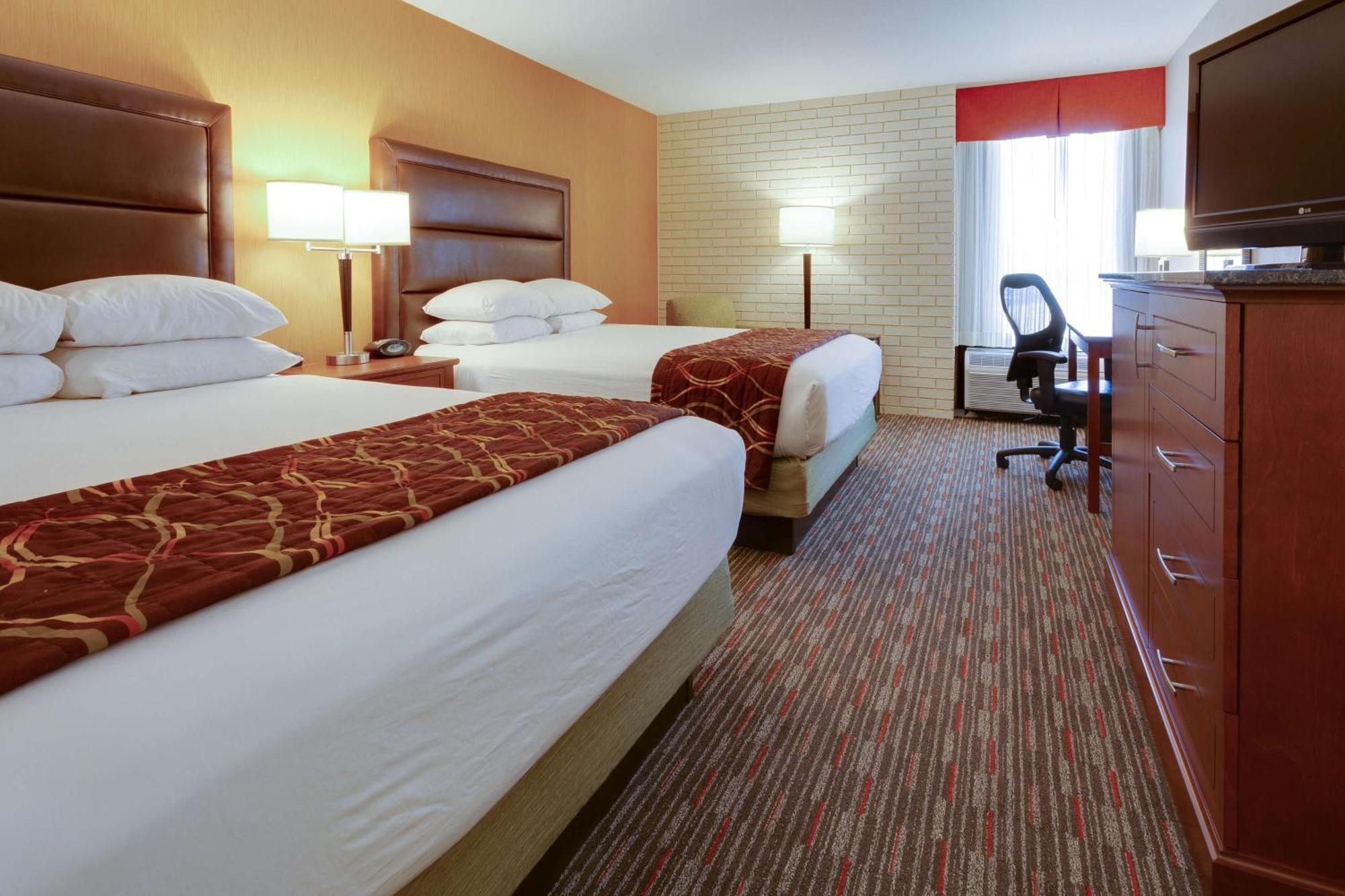 Deluxe Queen Room with Two Queen Beds
