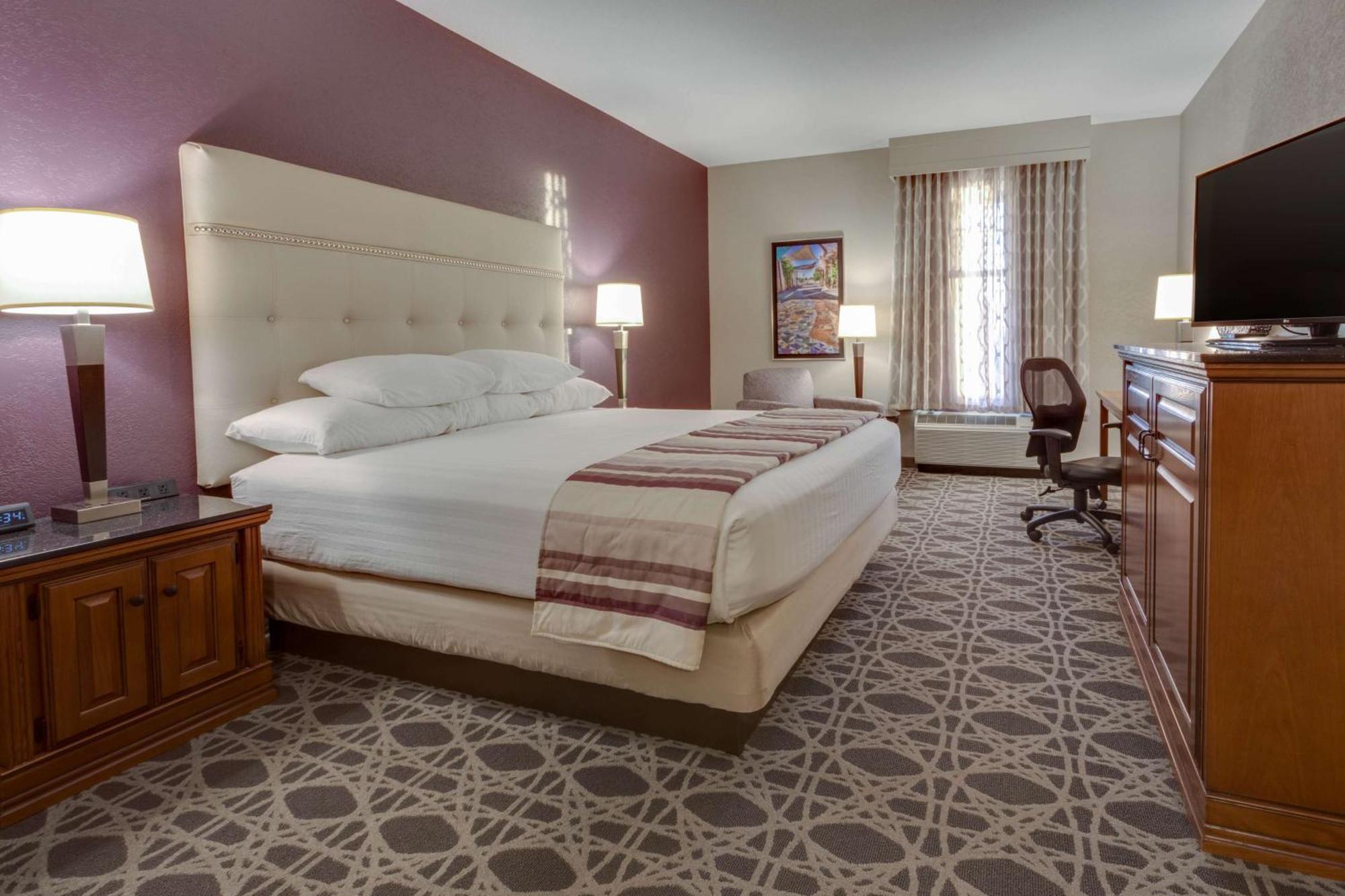 Superior King Room,1499906107:JPEG