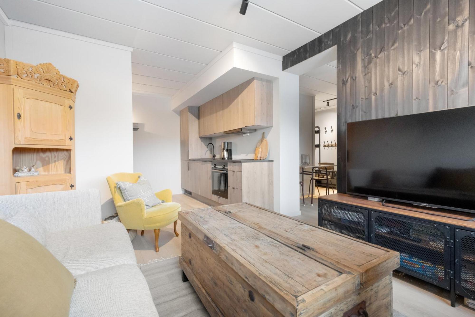 One-Bedroom Apartment