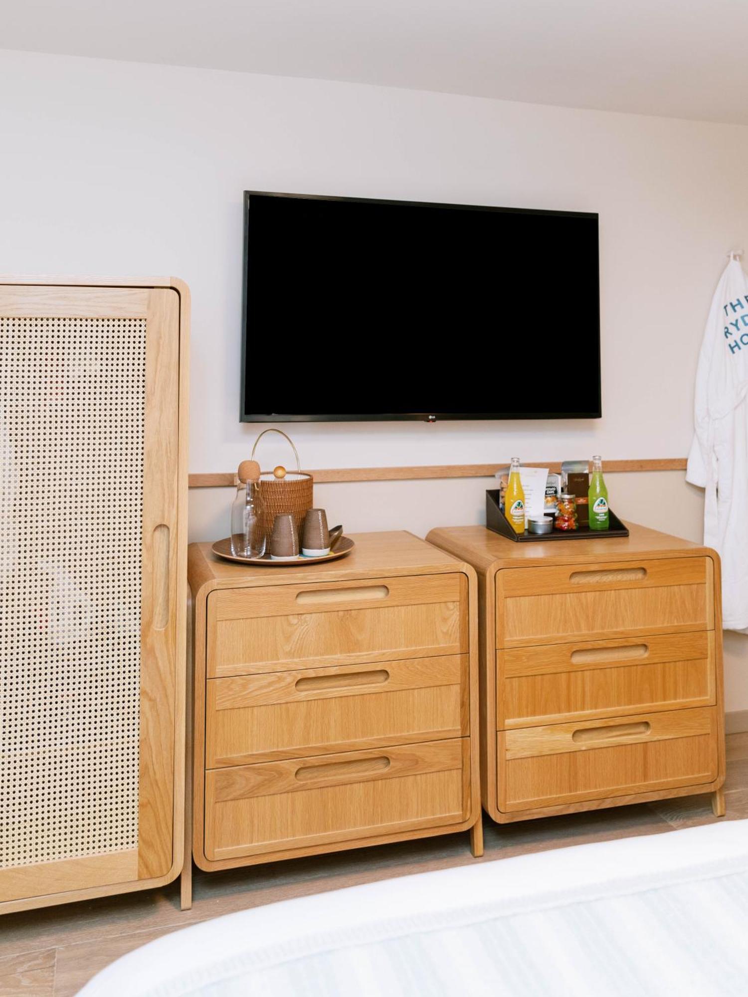 Queen Room Two Queen Beds Disability Access