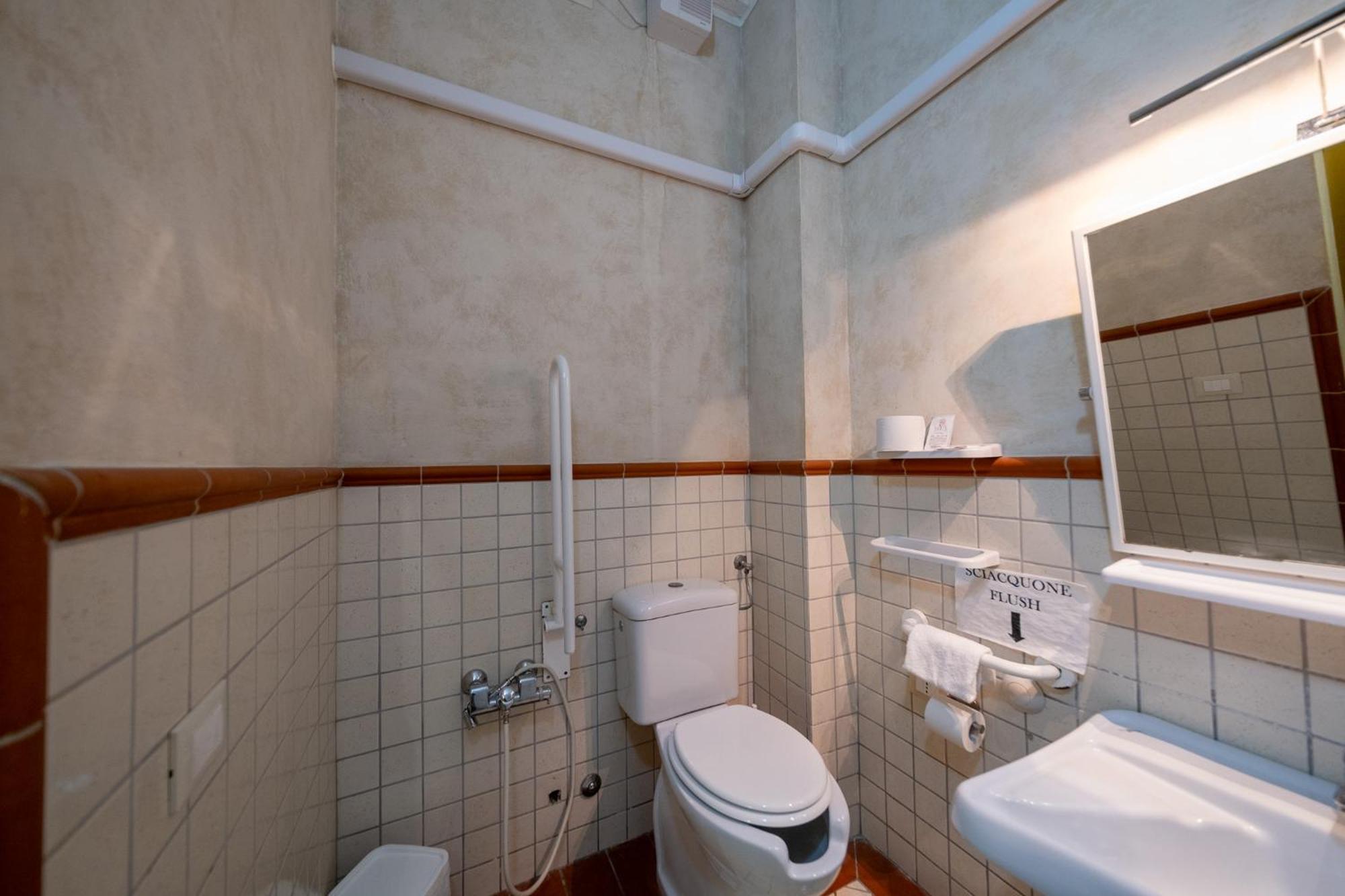 Budget Single Room