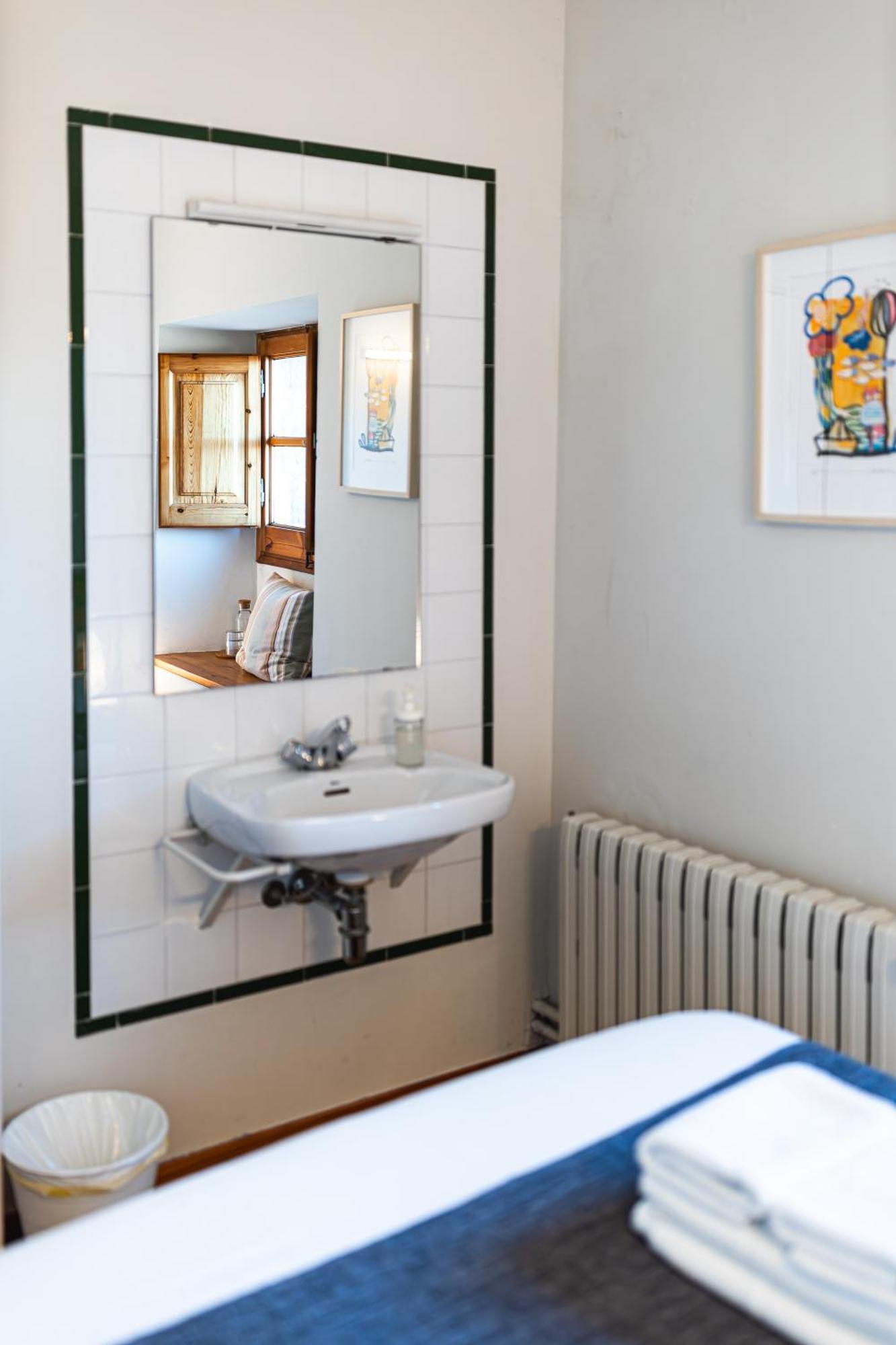 Economy Double or Twin Room