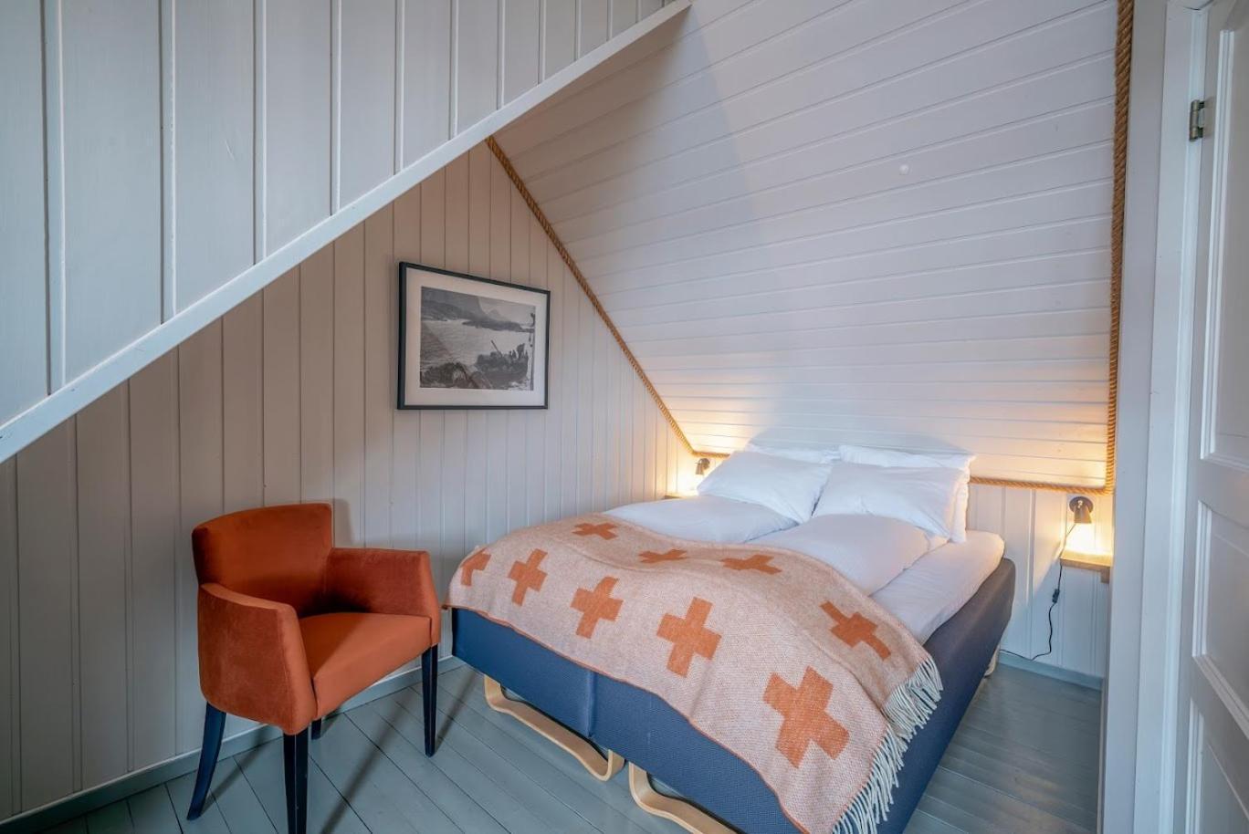Two-Bedroom Cottage Sea View