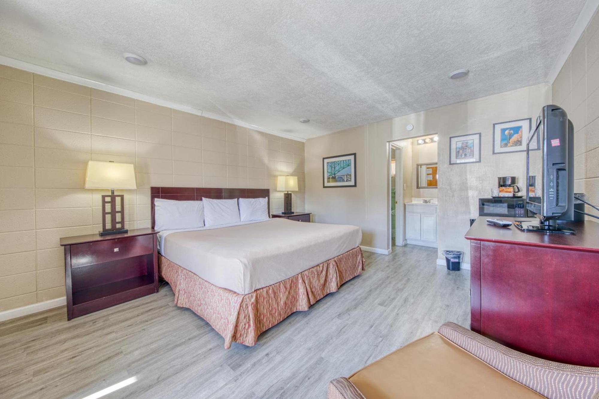 Deluxe Single Room