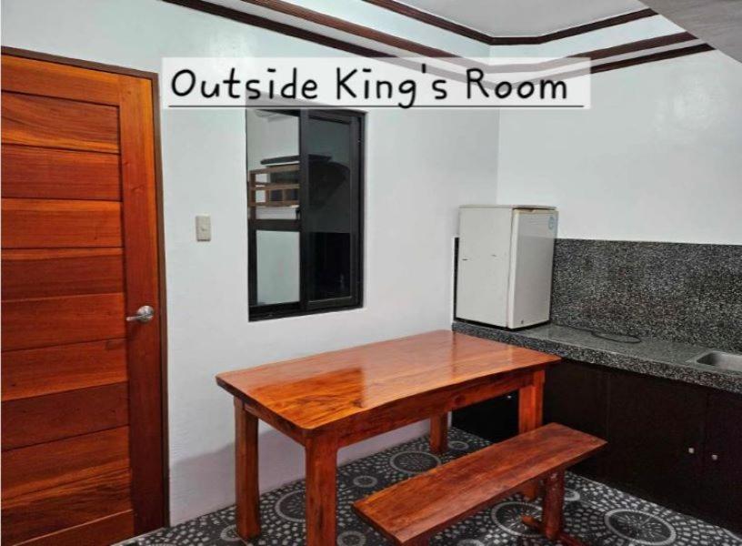 Deluxe King Suite
