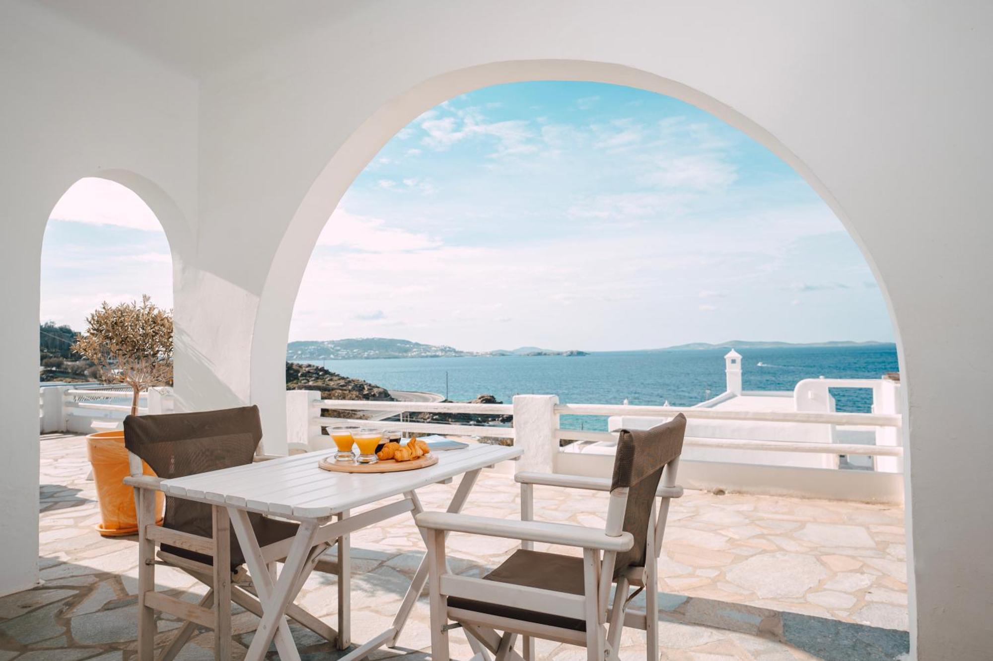 Deluxe Triple Room Balcony Sea View