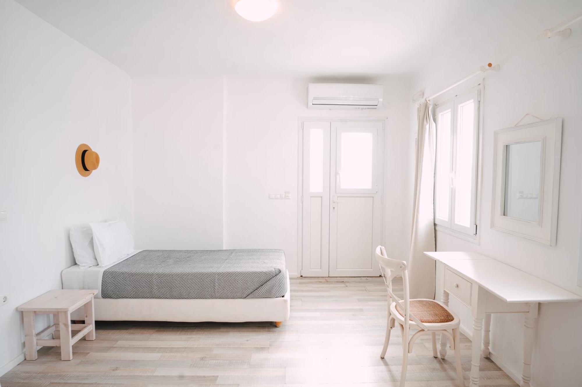 Deluxe Triple Room Balcony Sea View