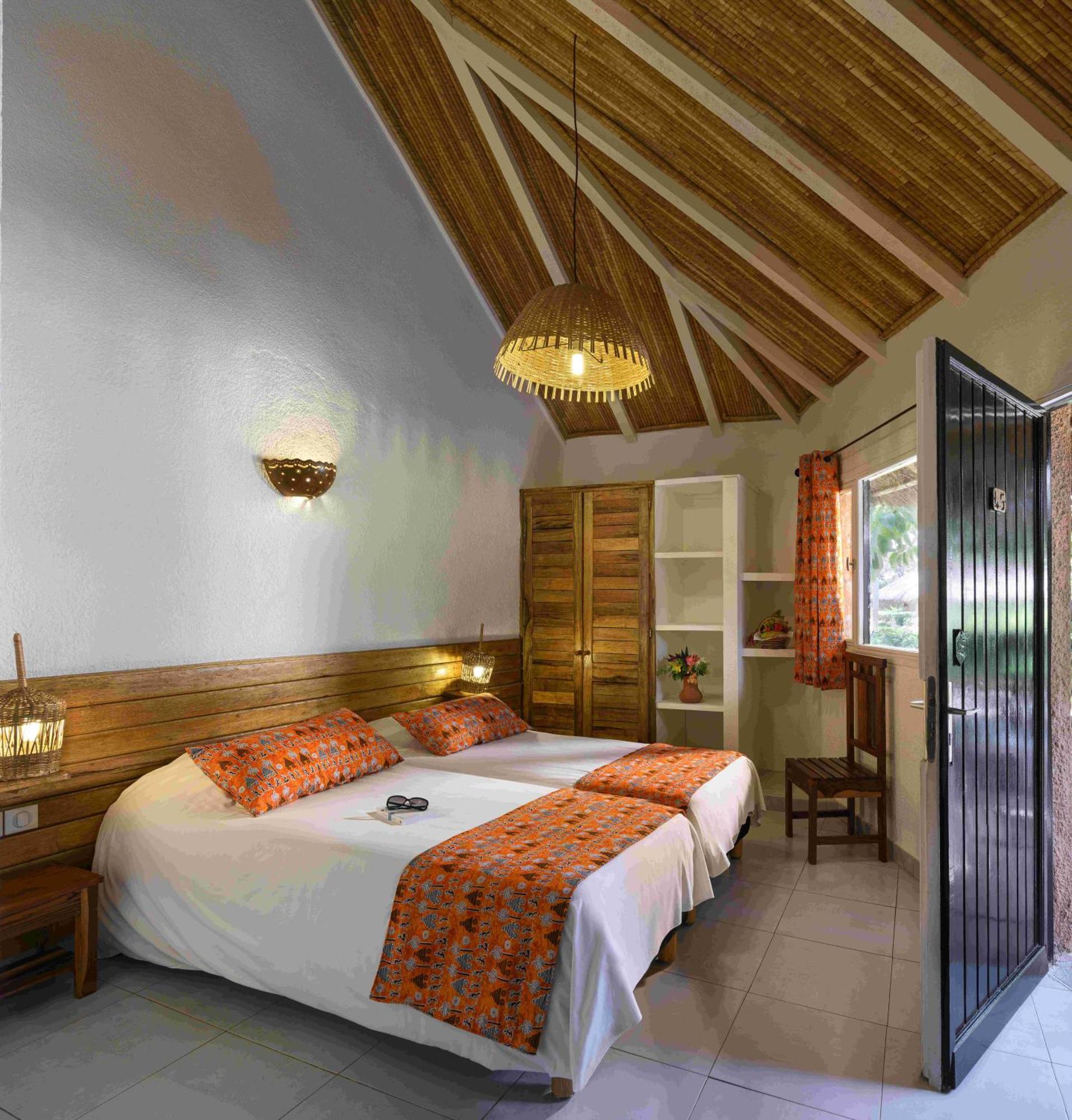 Club Room Saly with Sea View