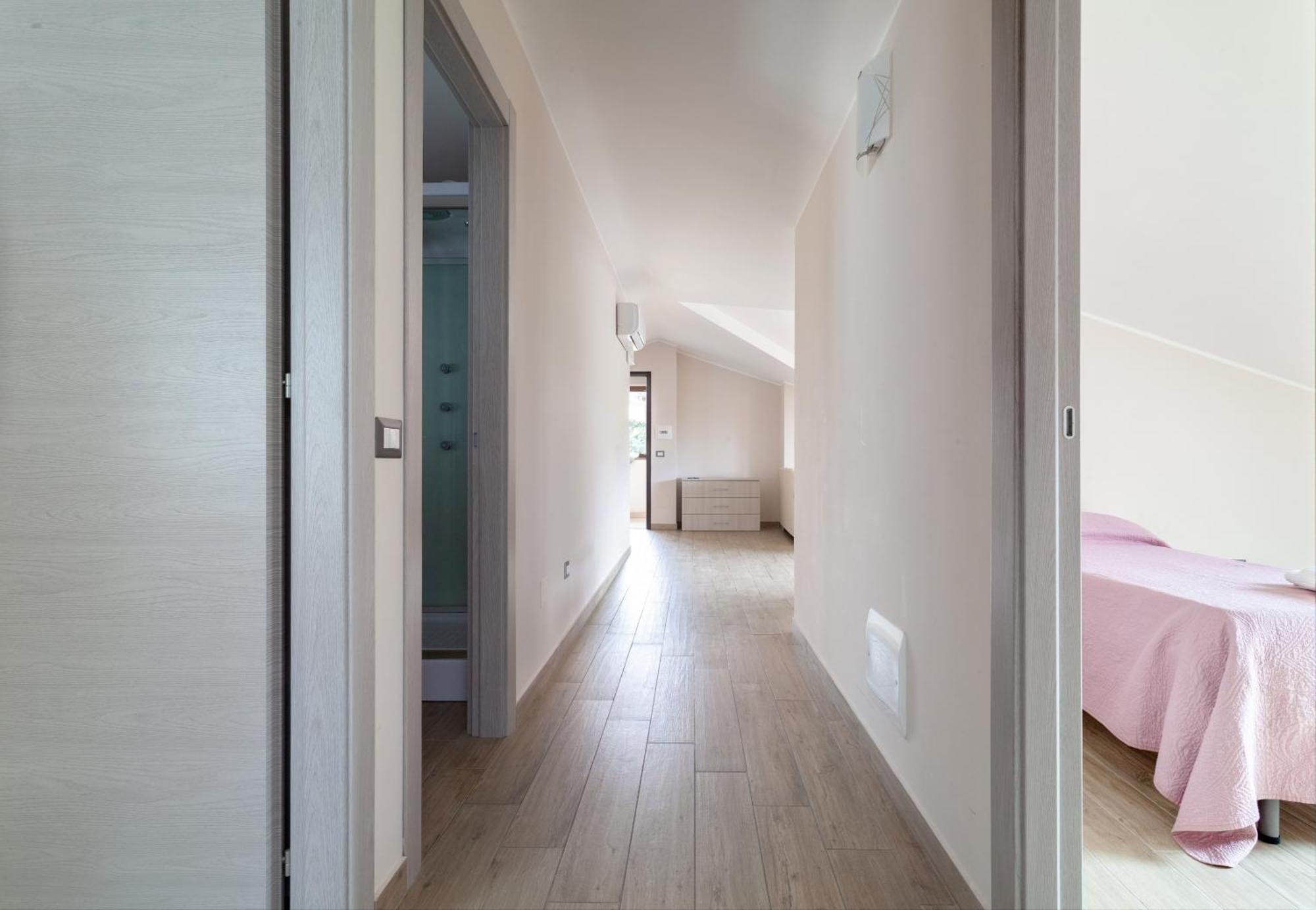 Three-Bedroom Apartment,1590532332:JPEG