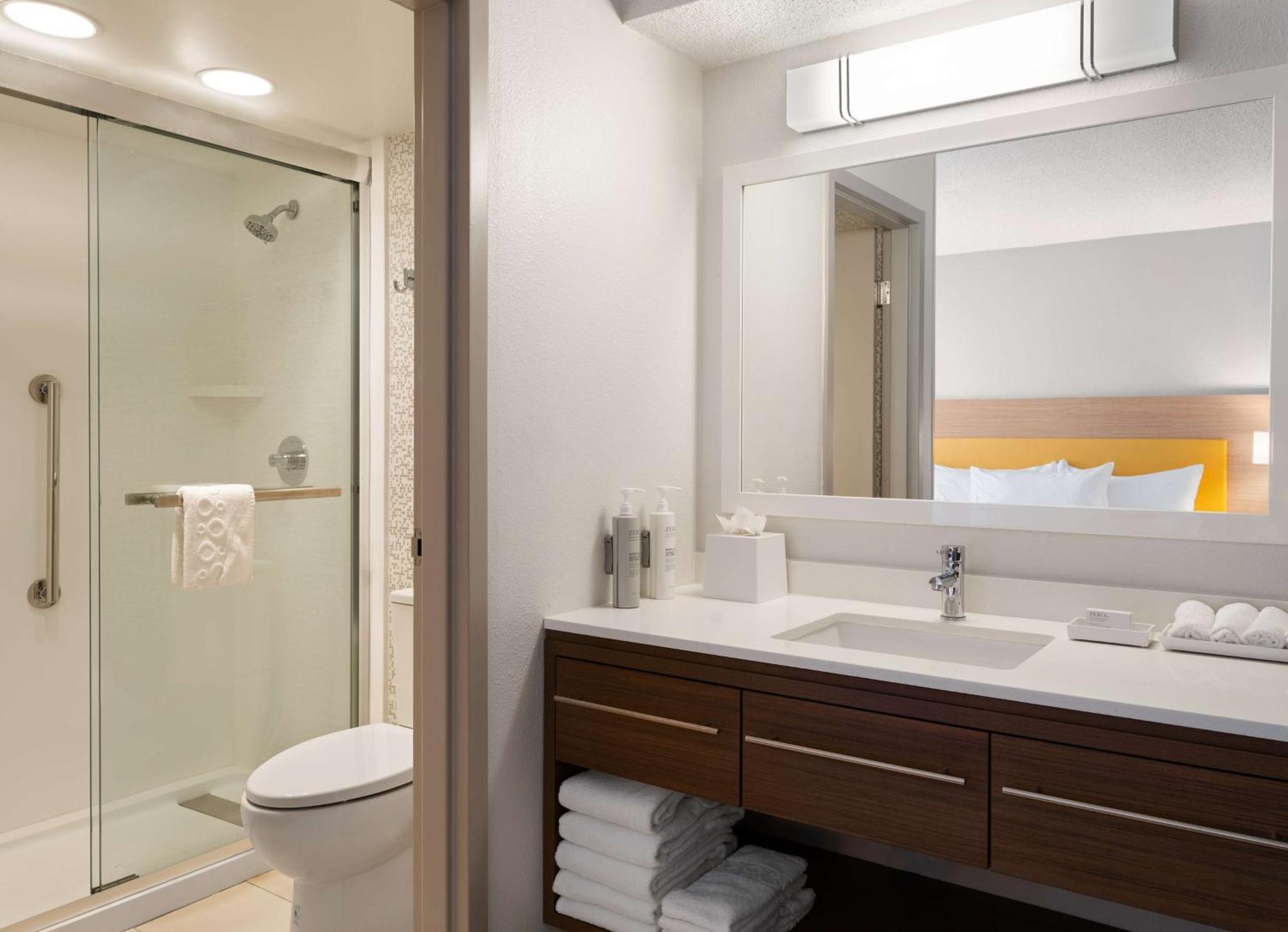 King Studio Suite