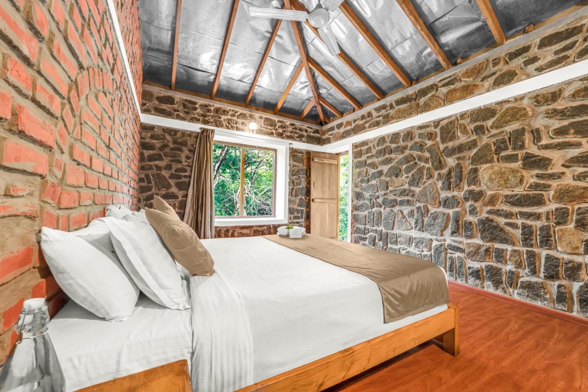 Luxury Stream View Cottage