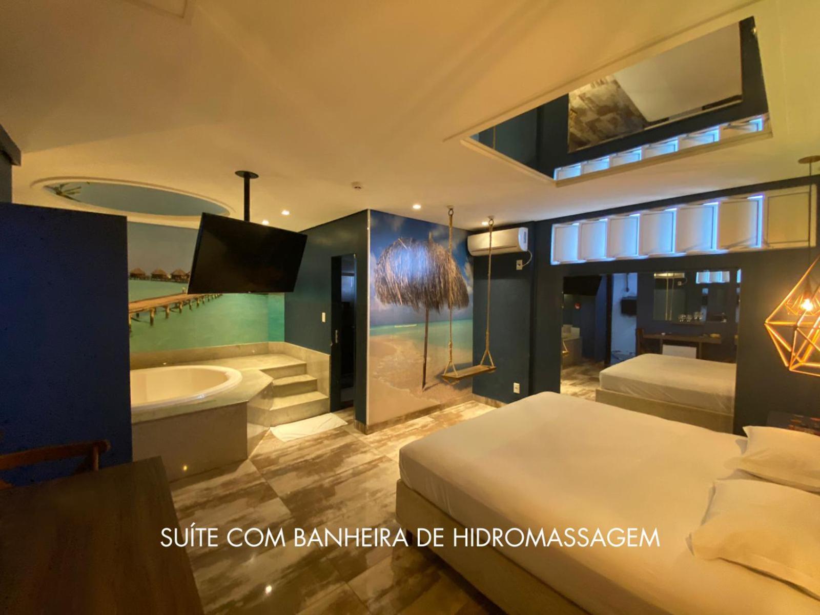 Suite with Hot Tub