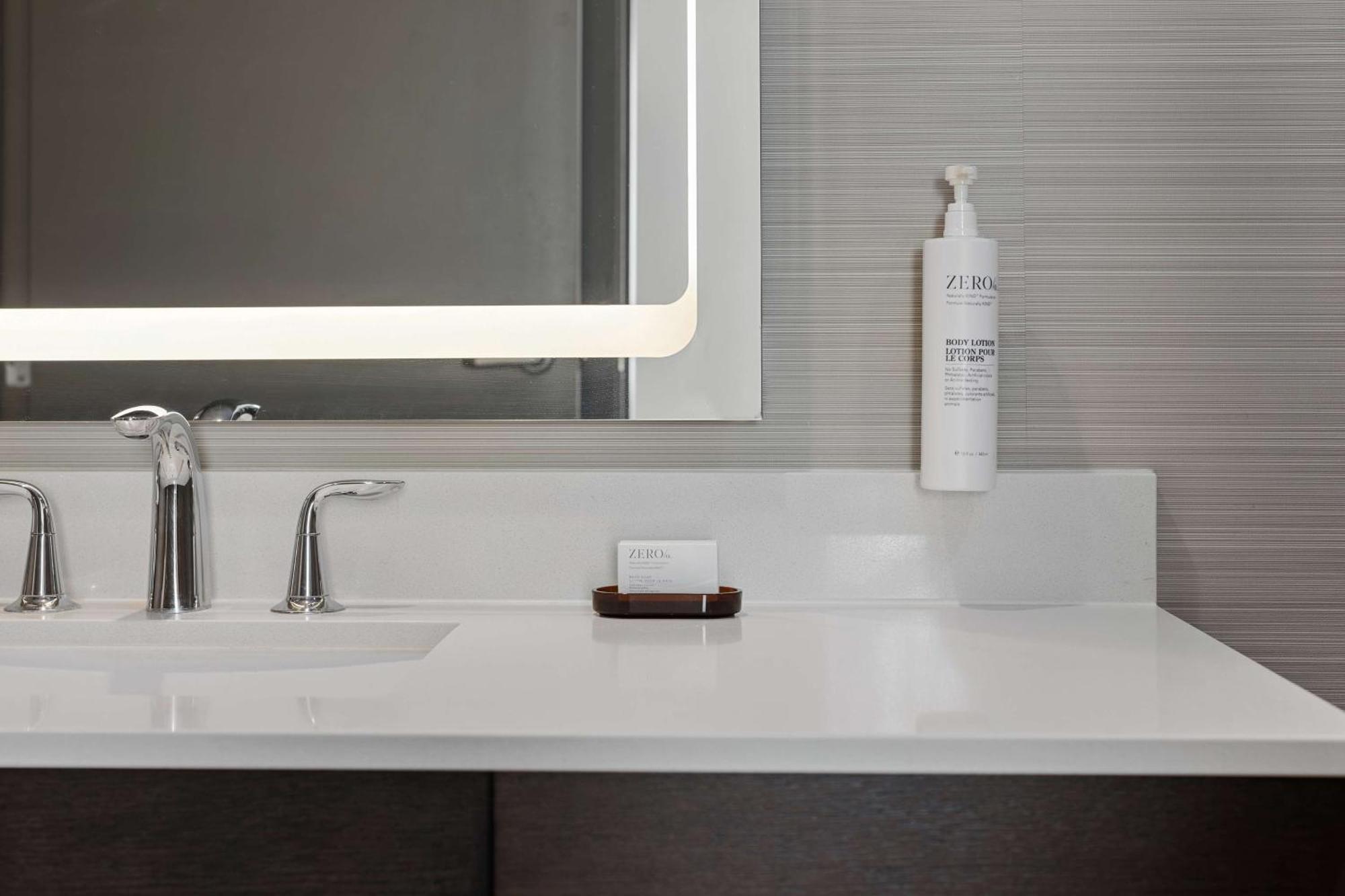 Premium King Studio Suite