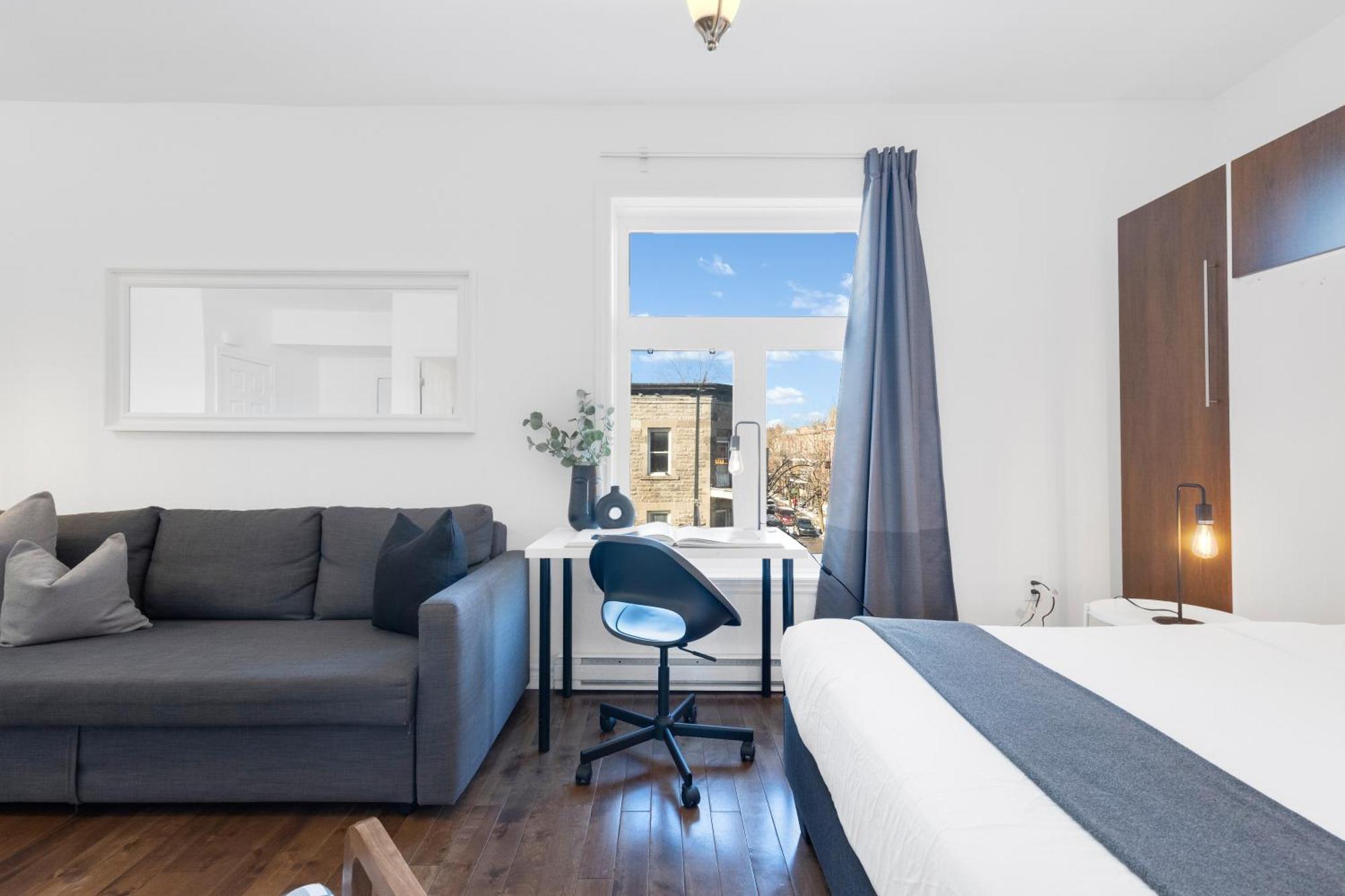 Studio Apartment Balcony