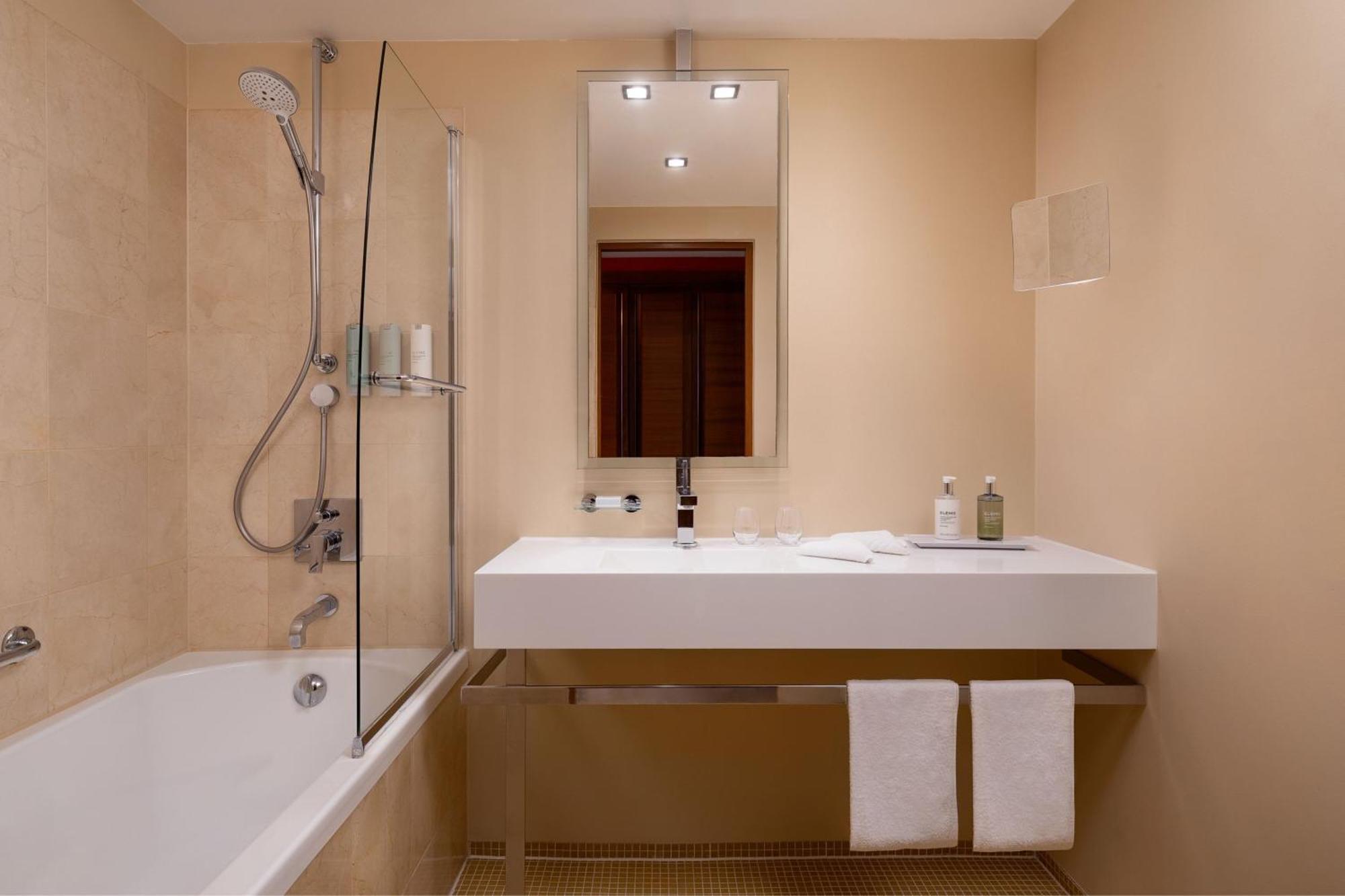 Executive Double Room with Courtyard View