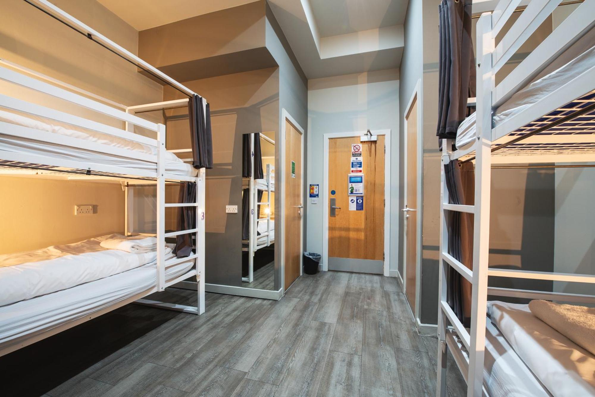 Bed 4-Bed Dormitory Room