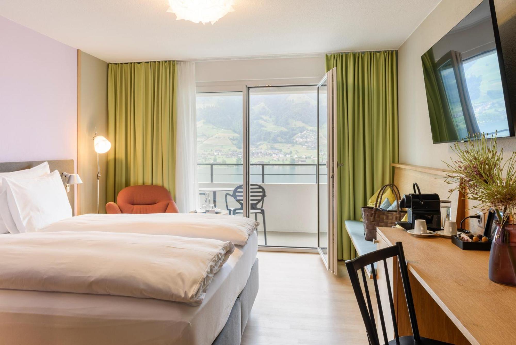 Double Room Balcony Lake View
