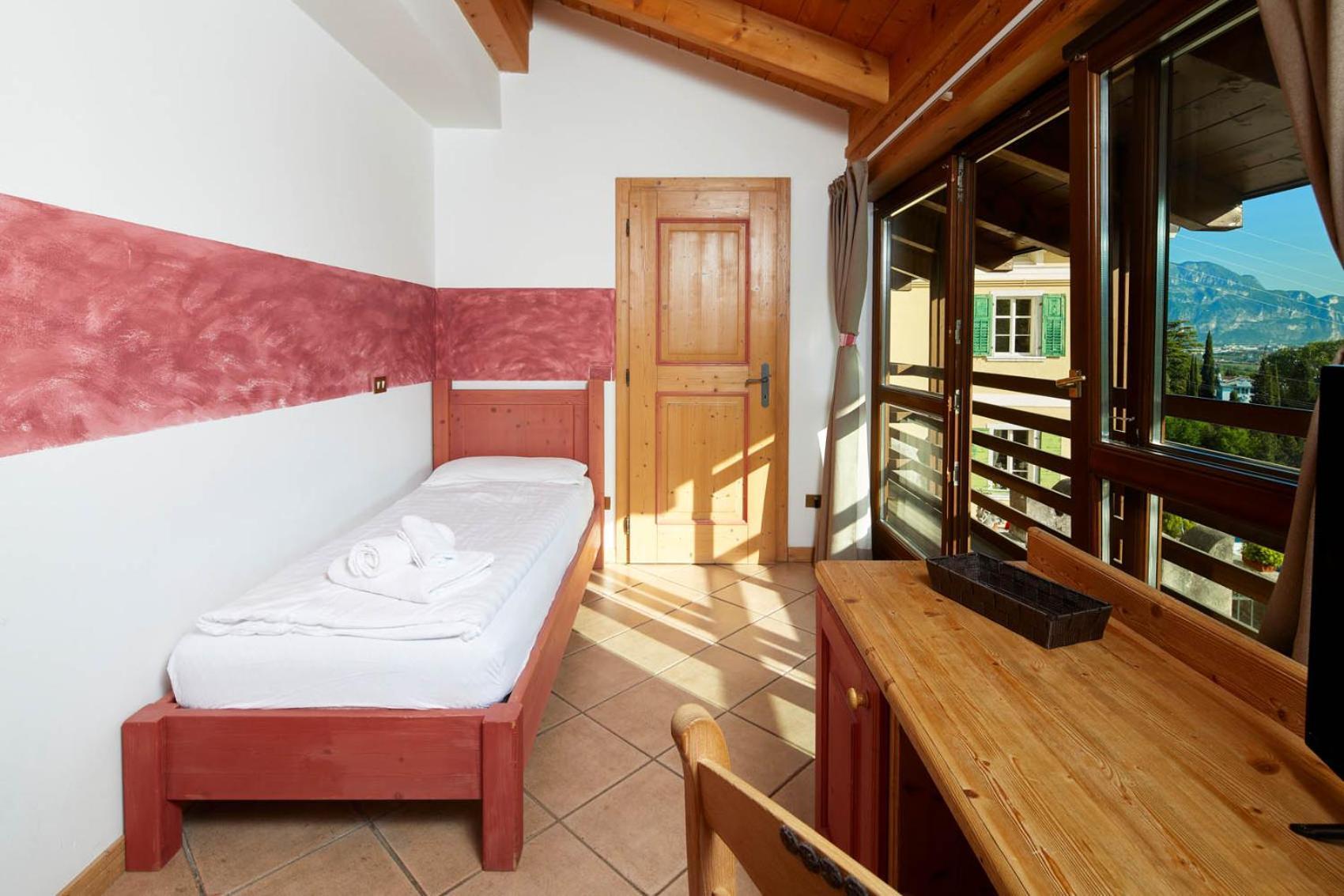Camera Standard Doppia con Letti Singoli con Balcone