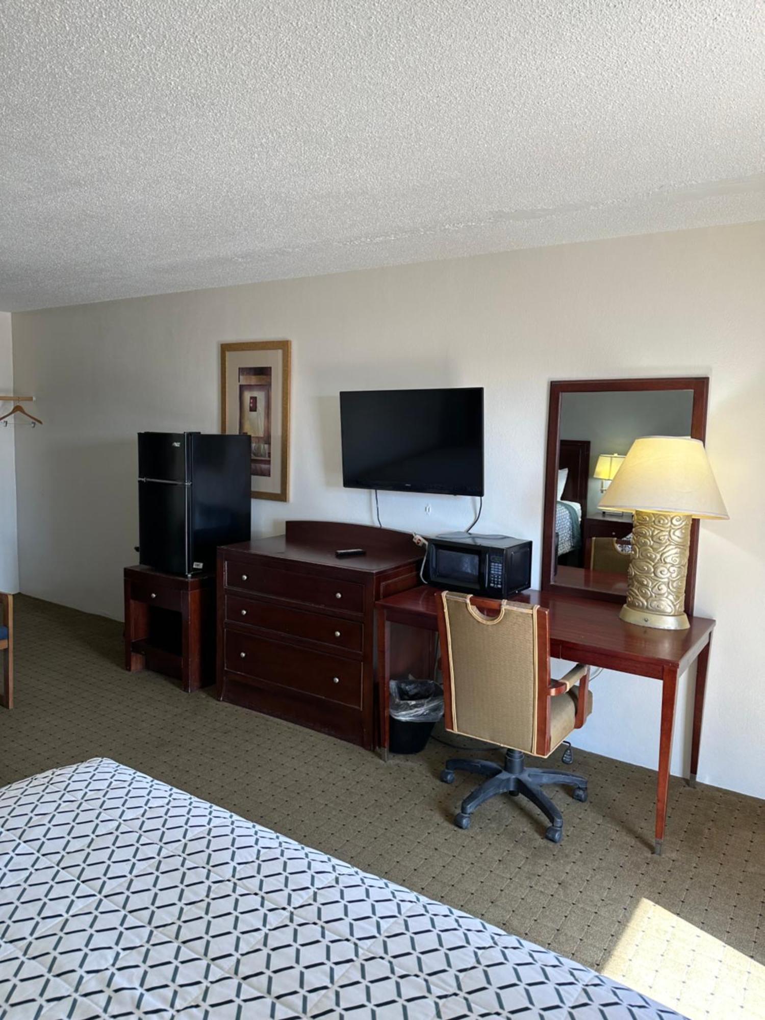 Double Room Two Double Beds Non-Smoking