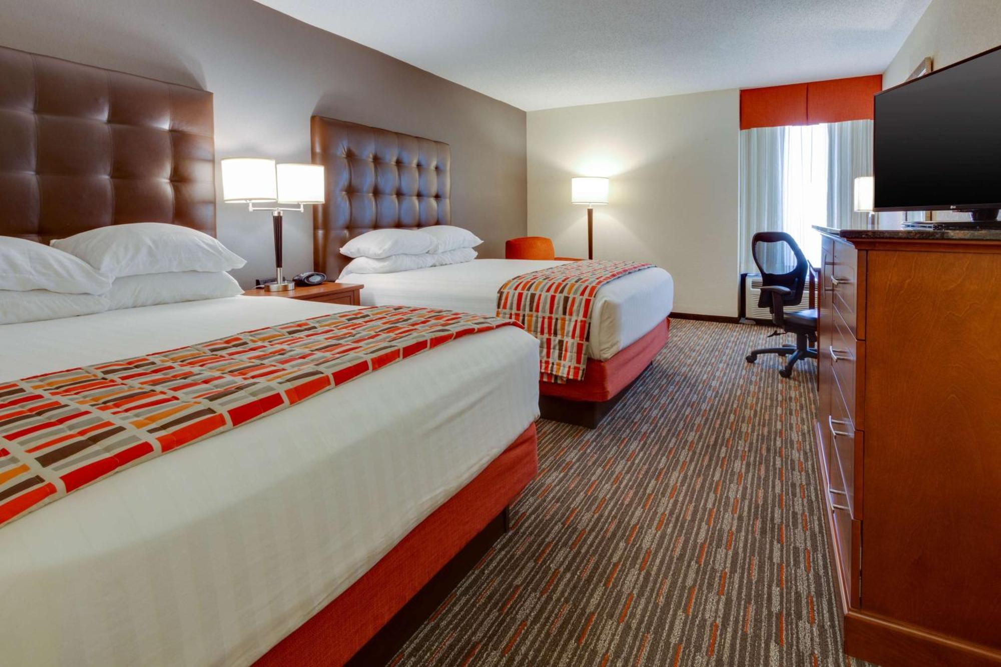 Deluxe Queen Room with Two Queen Beds