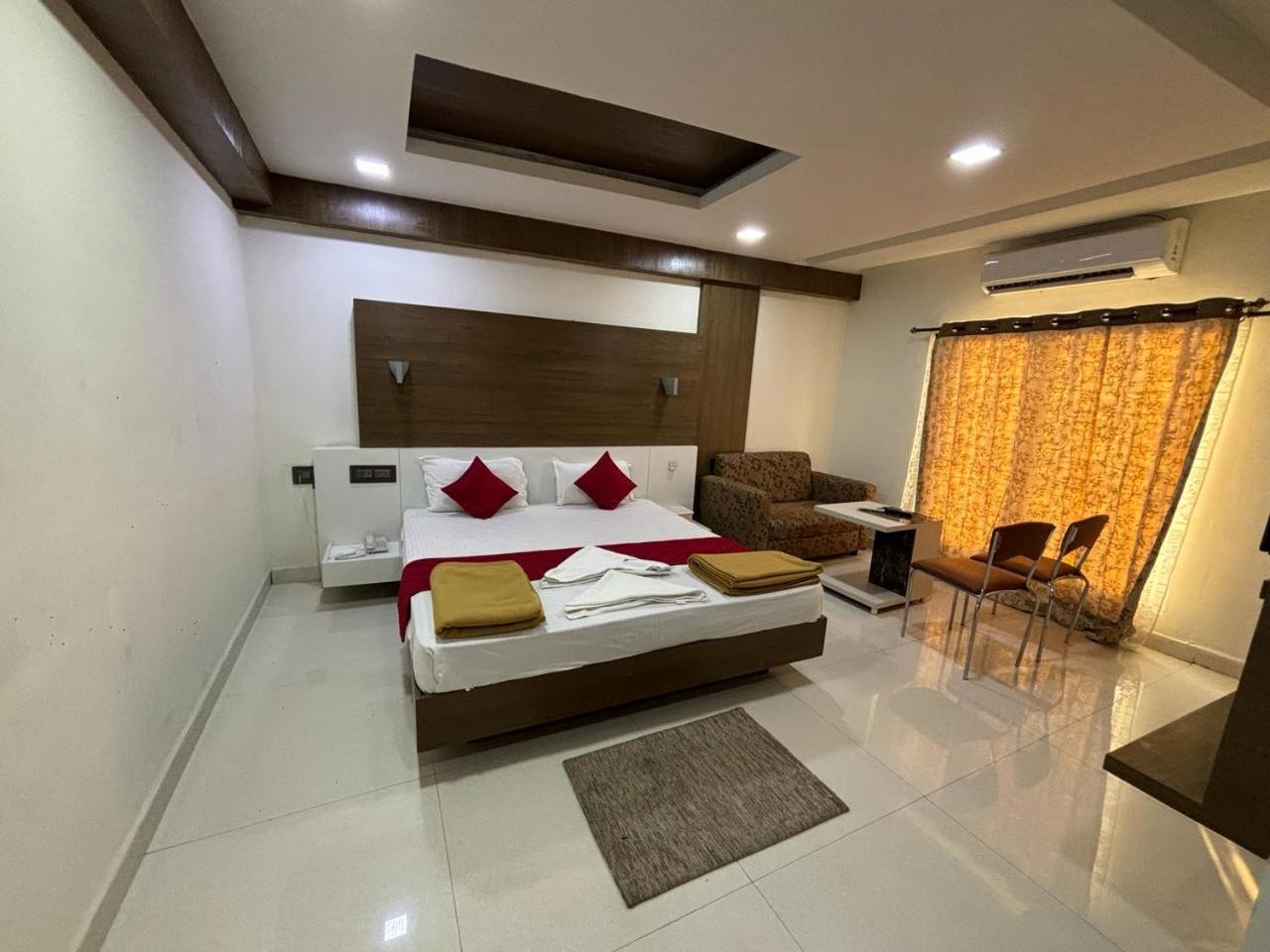 Deluxe Double or Twin Room Balcony