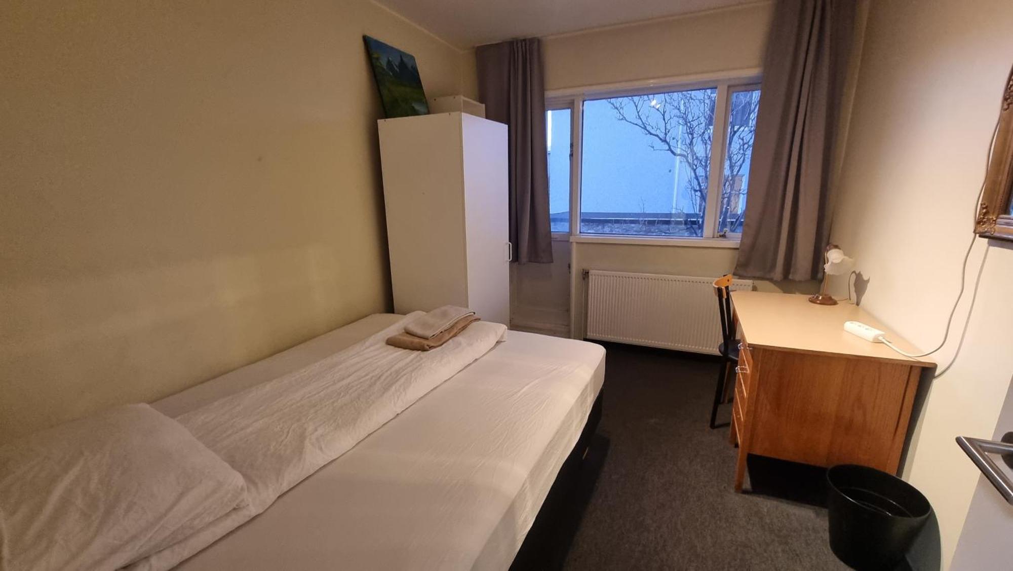 Economy Single Room