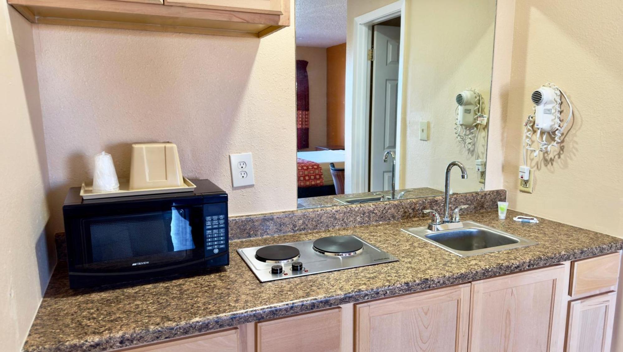 1 King Bed Kitchenette Non Smoking