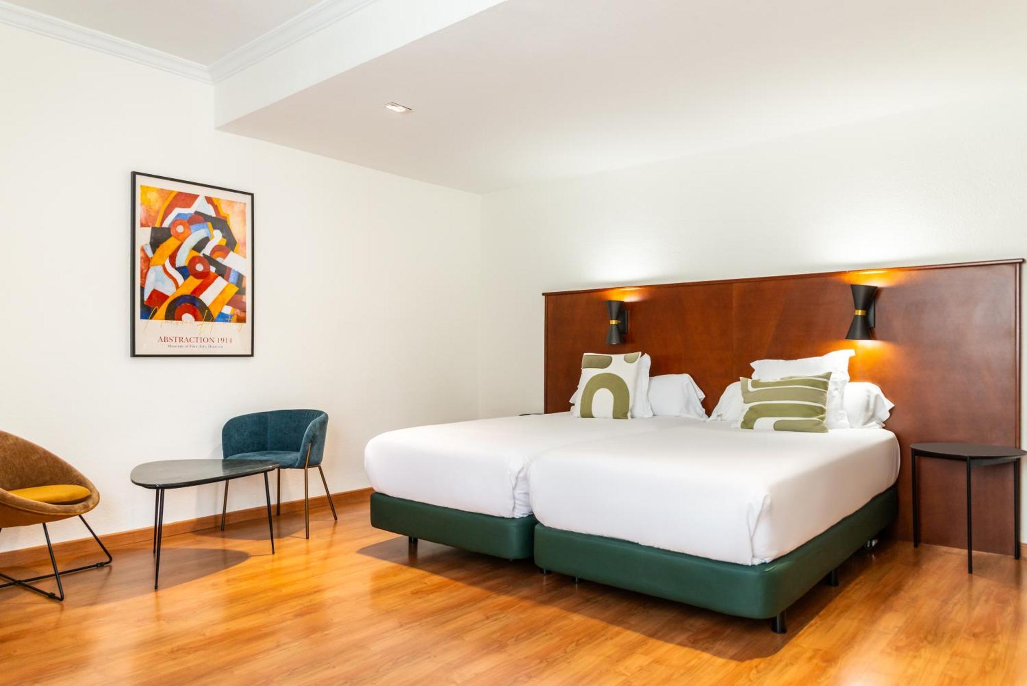 Superior Twin Room,1526051284:JPEG
