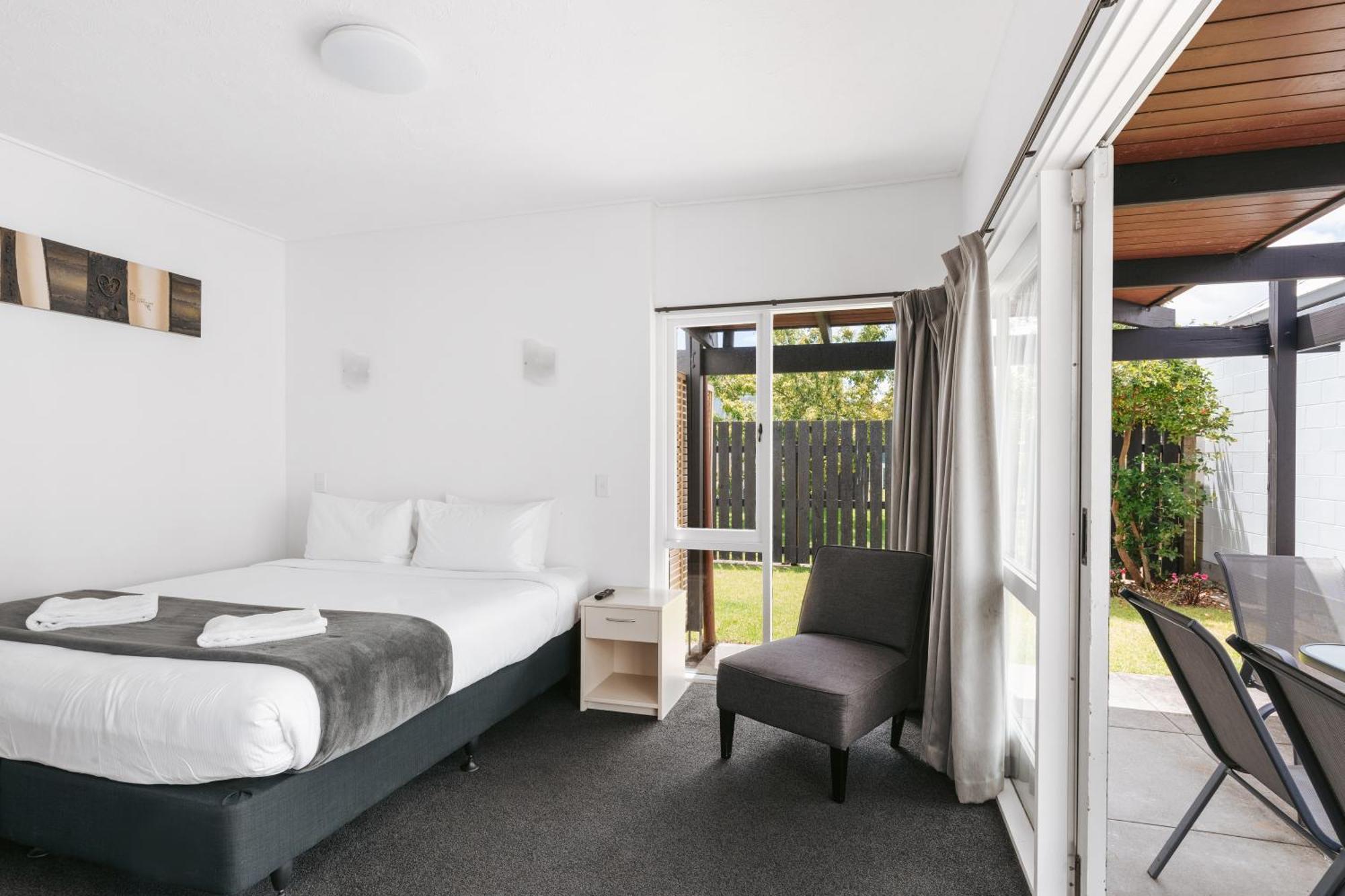 One-Bedroom Apartment No Aircon