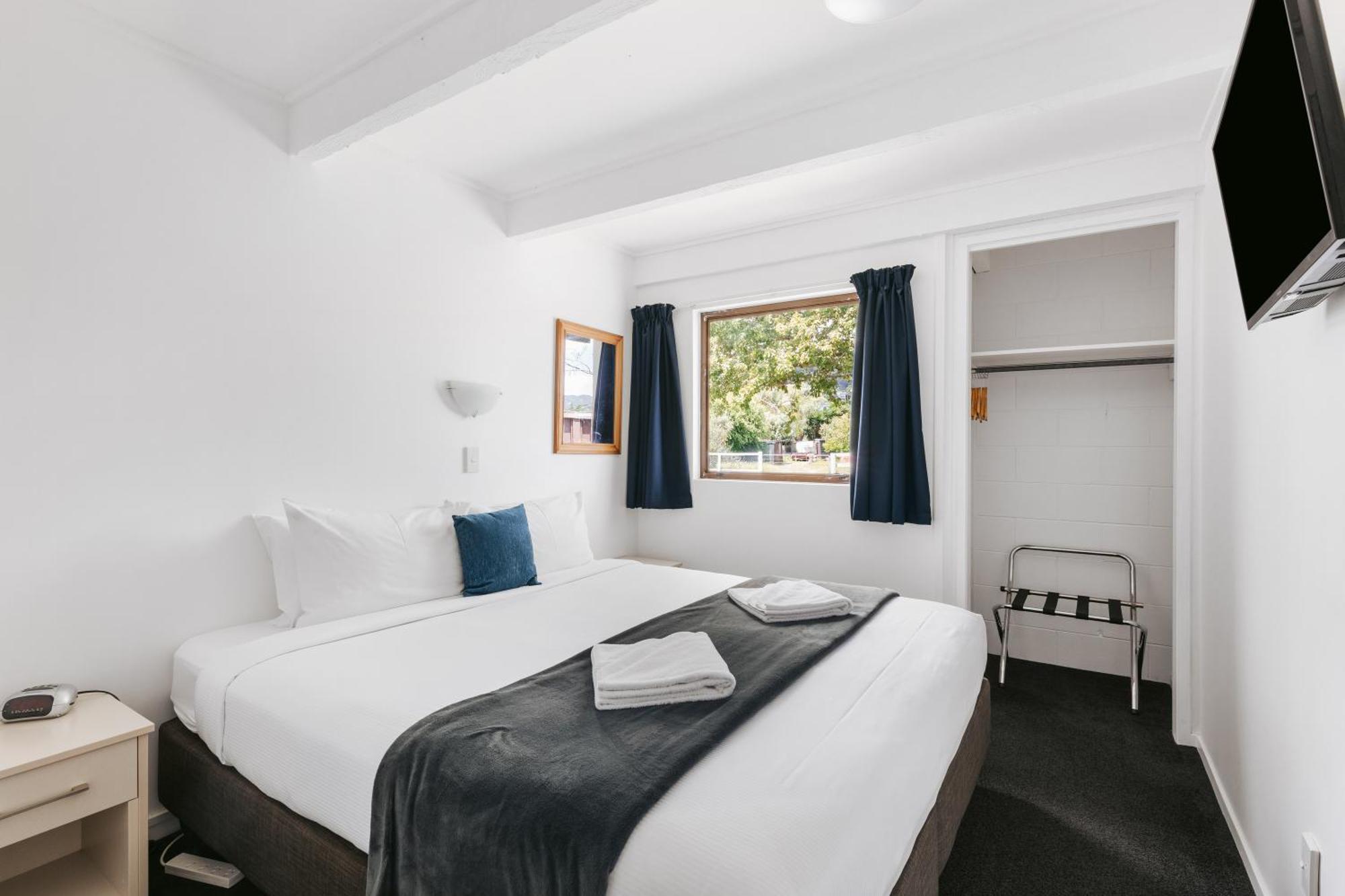 Two-Bedroom Apartment Aircon