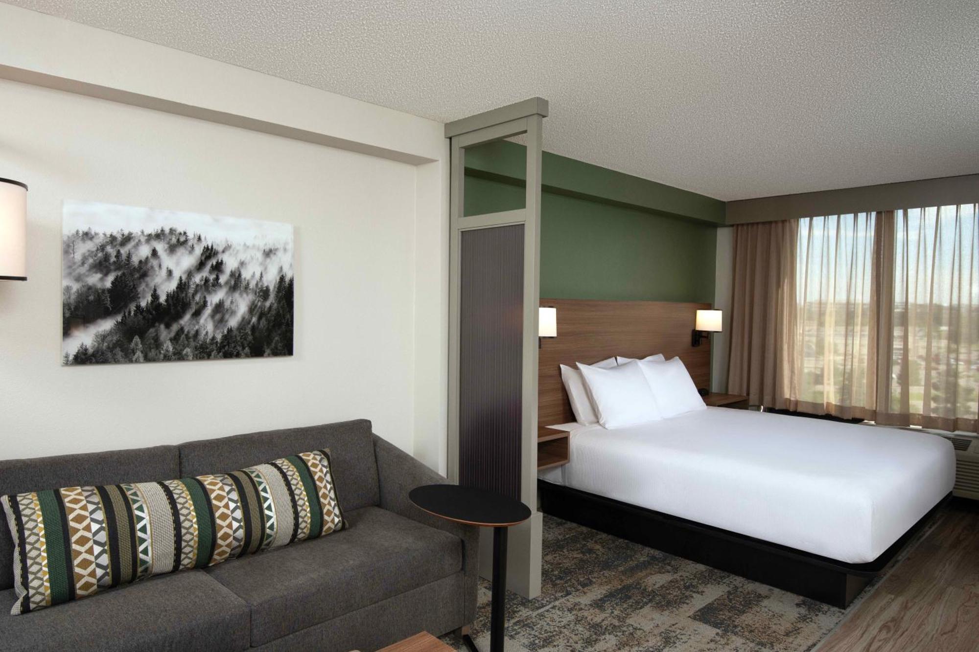 King Room with Sofa Bed - High Floor