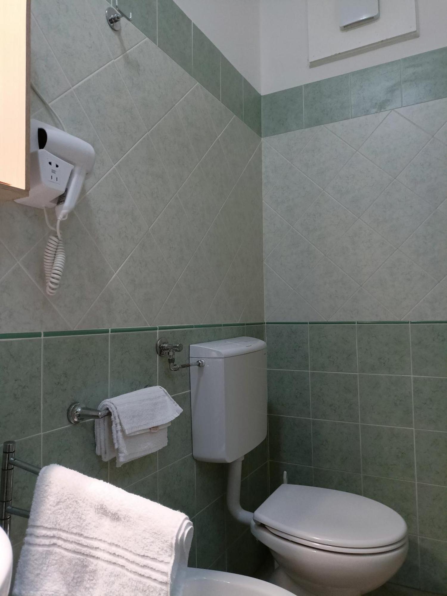 Twin Room Sea View,1722971862:JPEG
