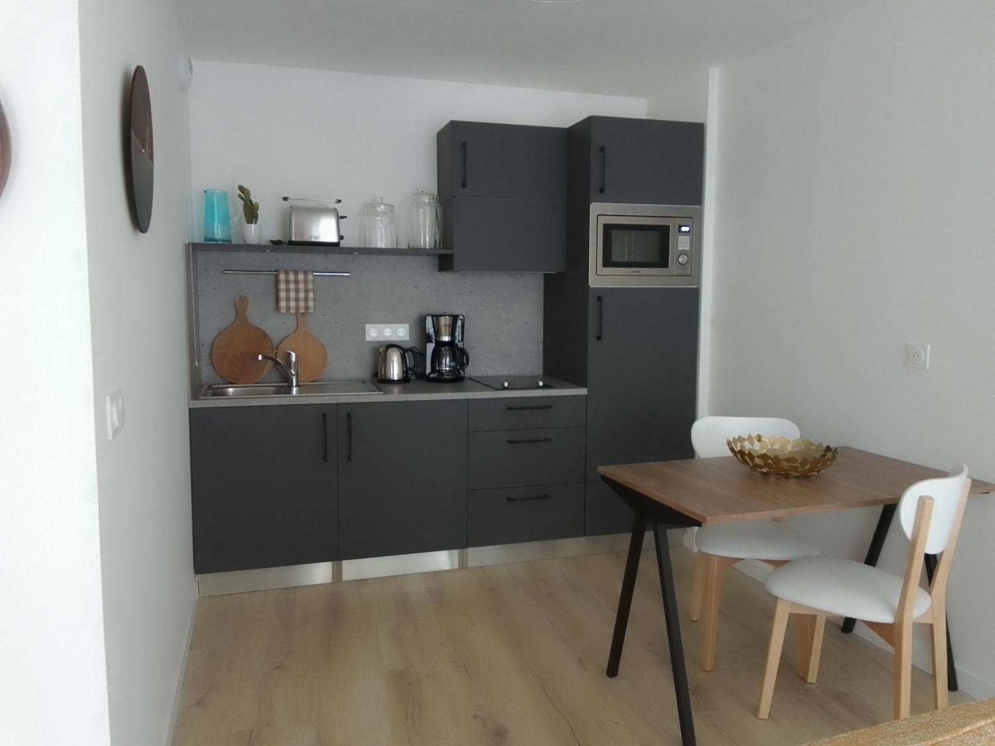 Two-Bedroom Apartment,1530030139:JPEG