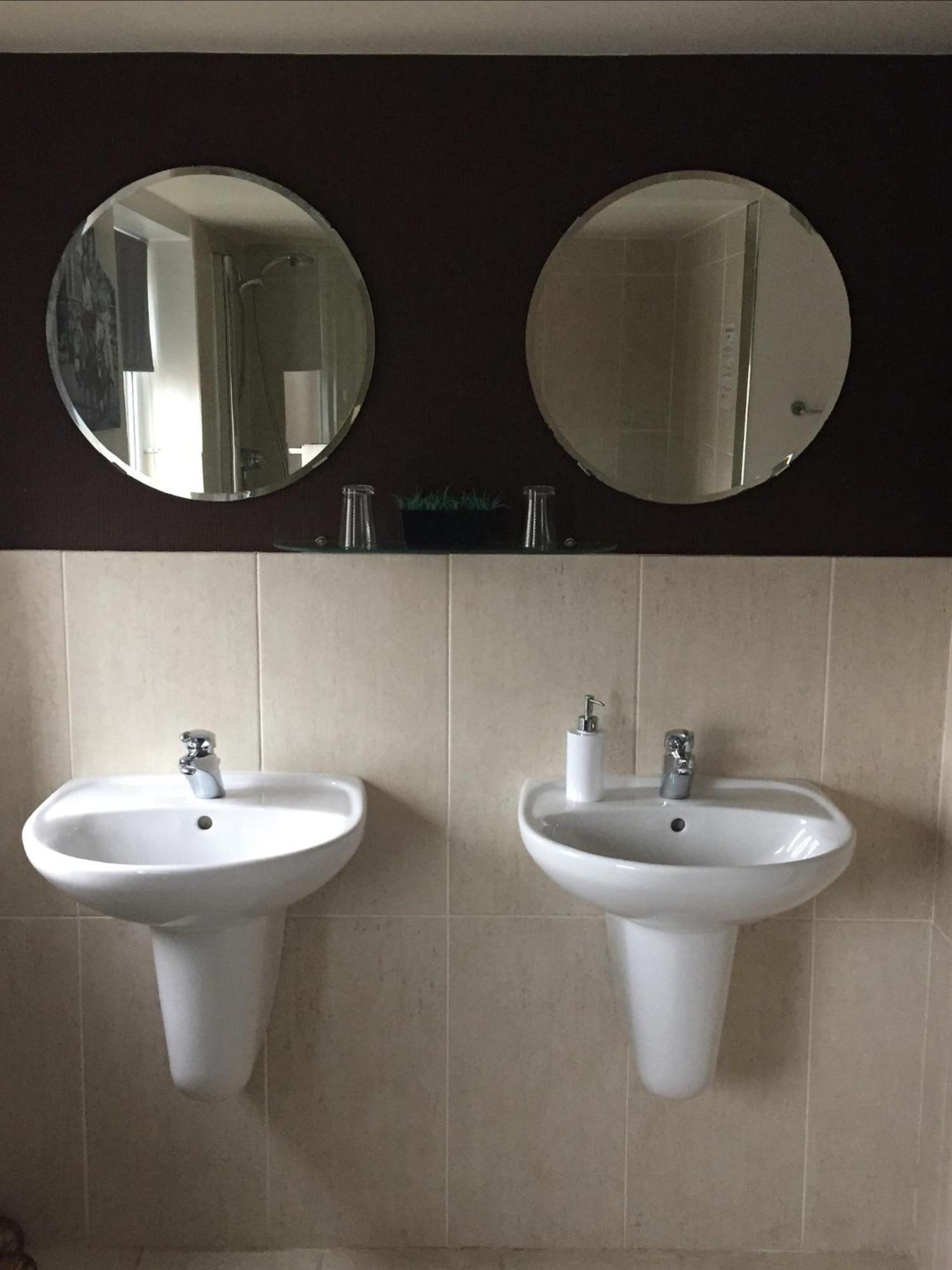 Double Room Private Bathroom