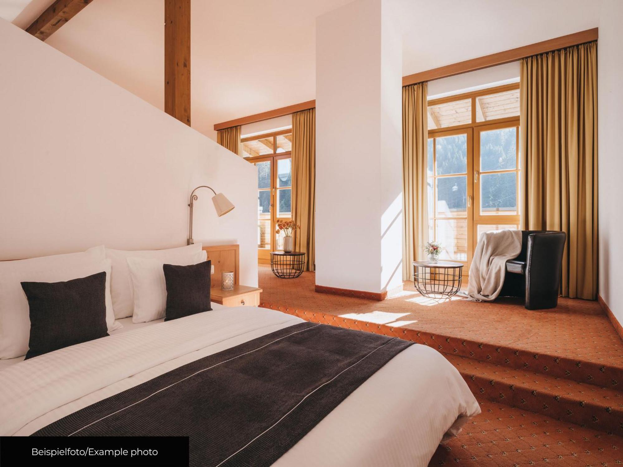 Junior Suite II