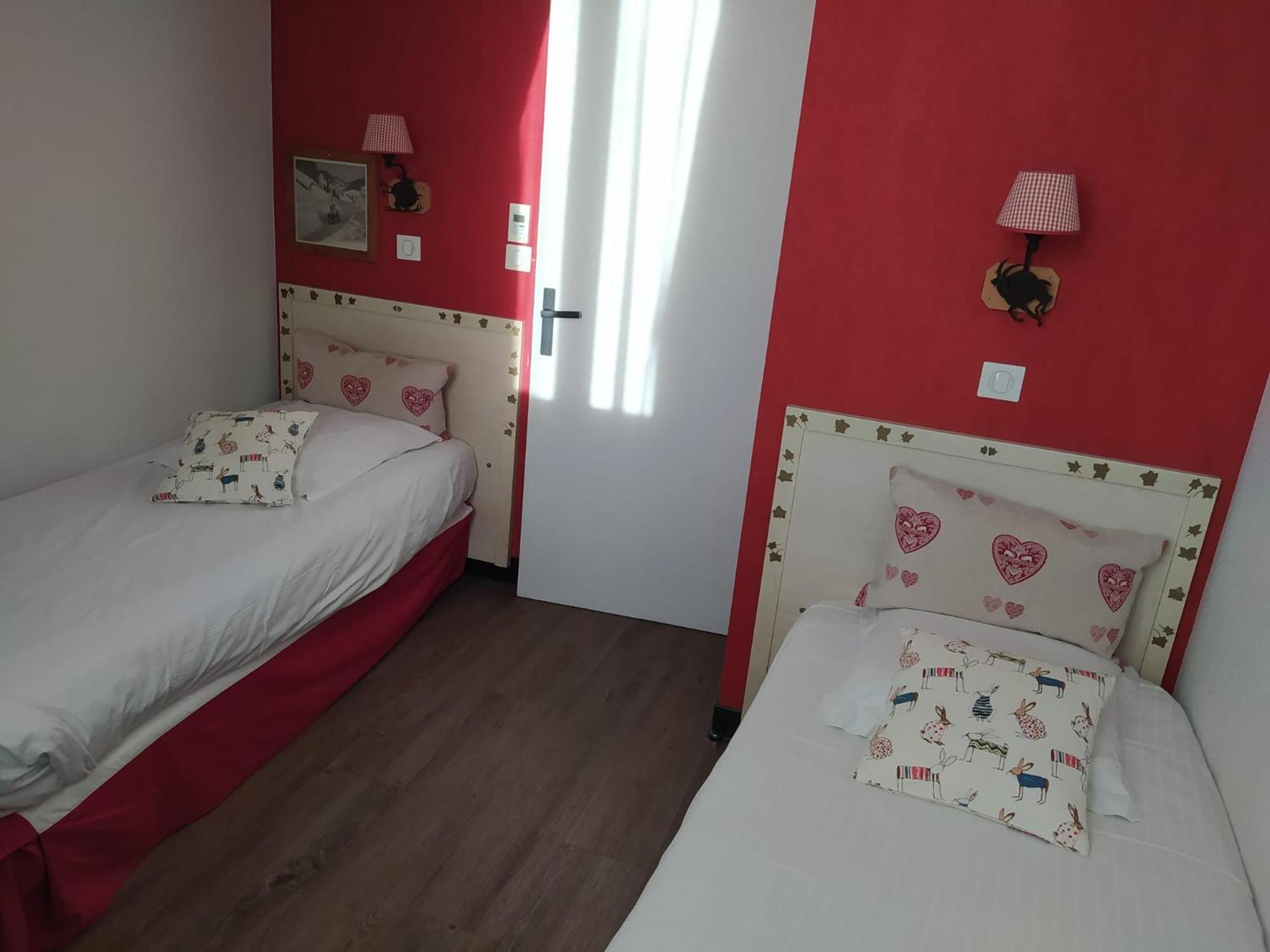 Quadruple Room,1531324768:JPEG