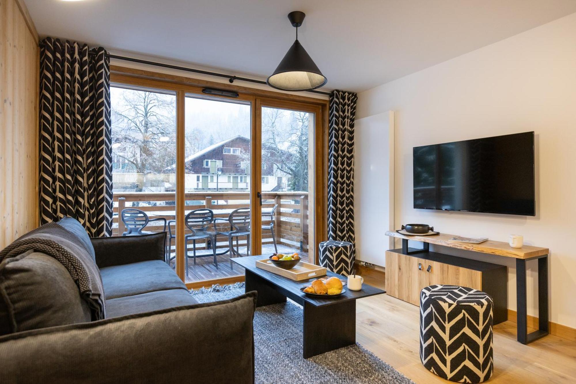 2 Bedrooms Cabin Standard,1531802518:JPEG