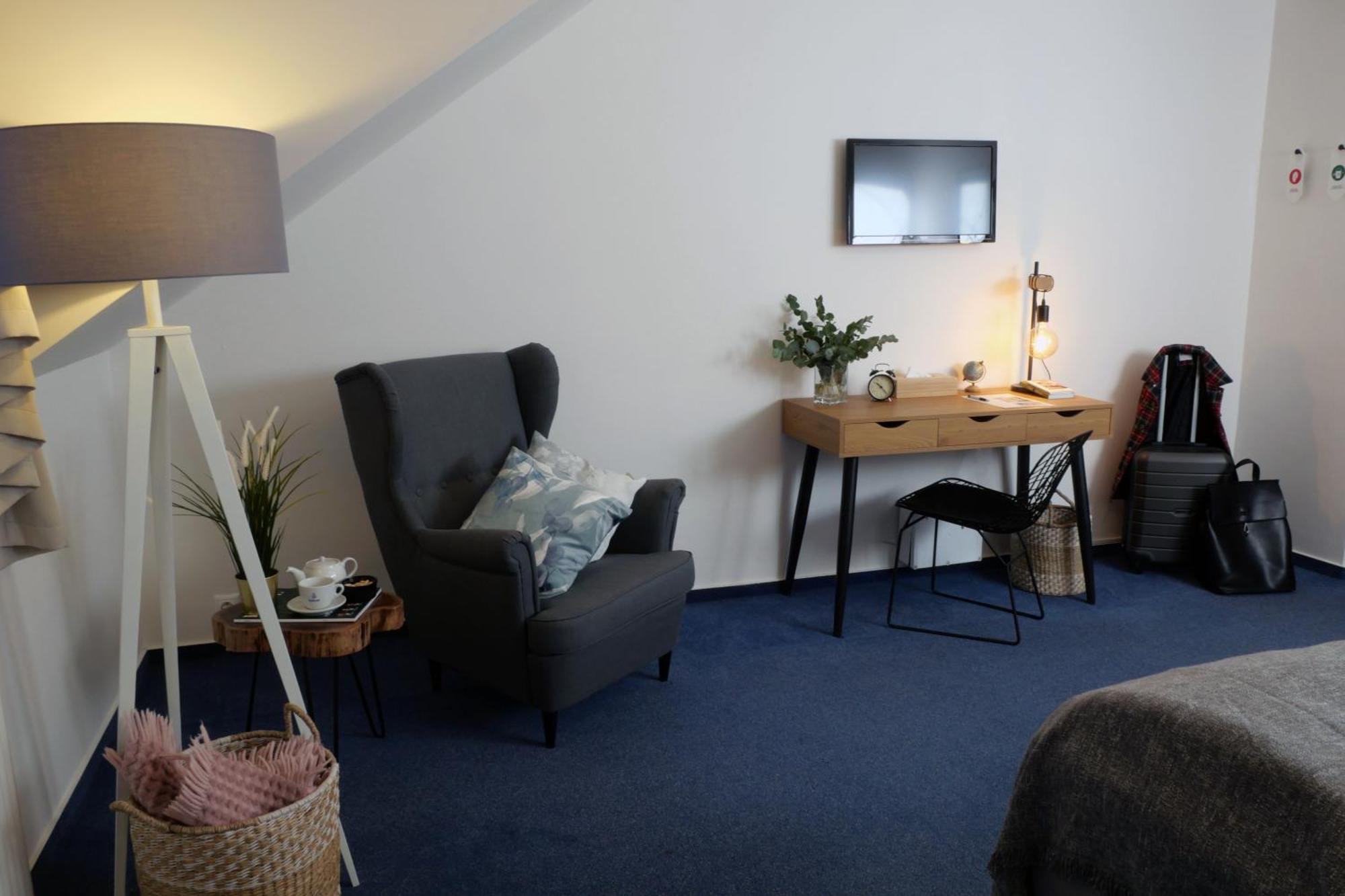 Large Double or Twin Room