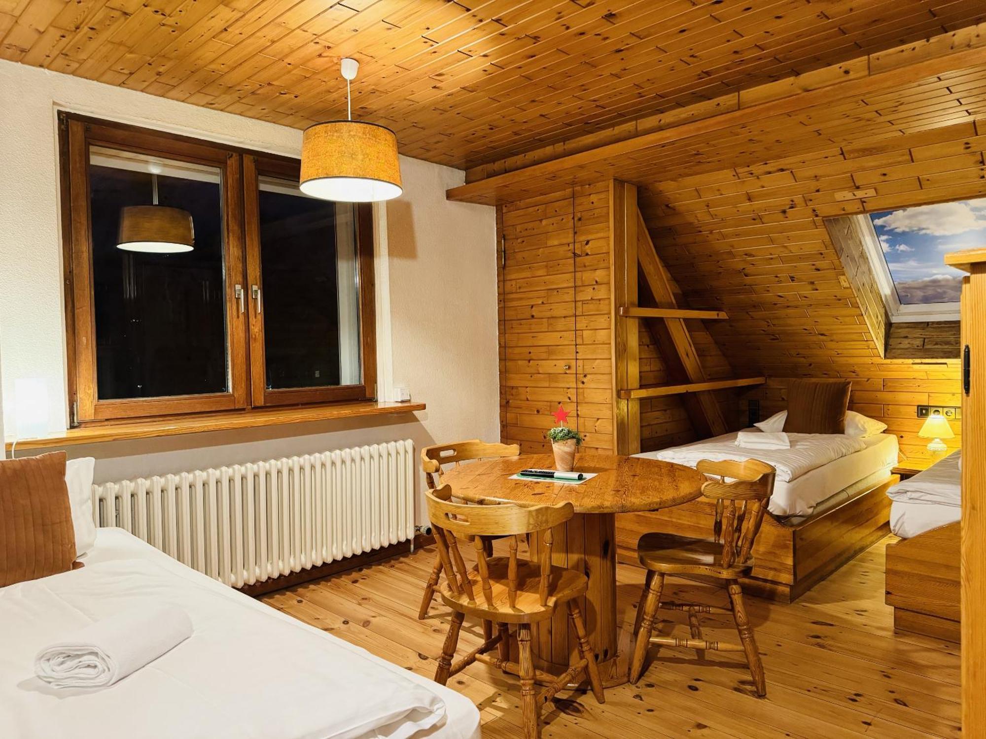 Classic Triple Room,1621422972:JPEG